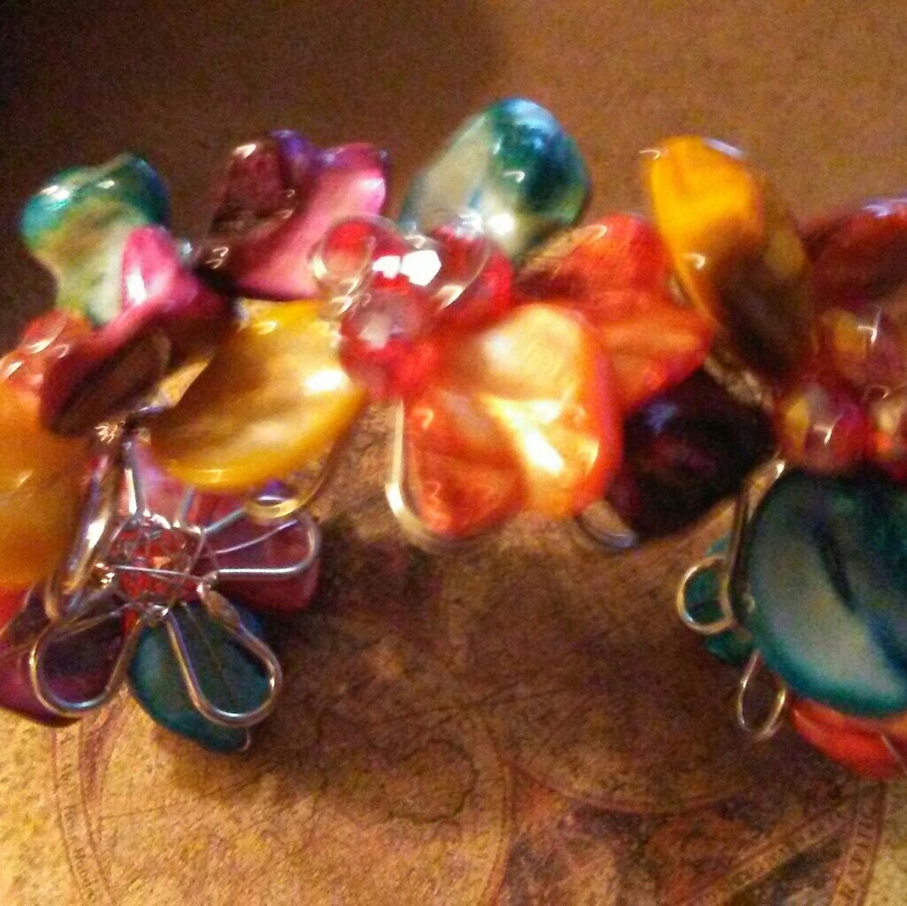 Jewelry - Picture 3 of 3